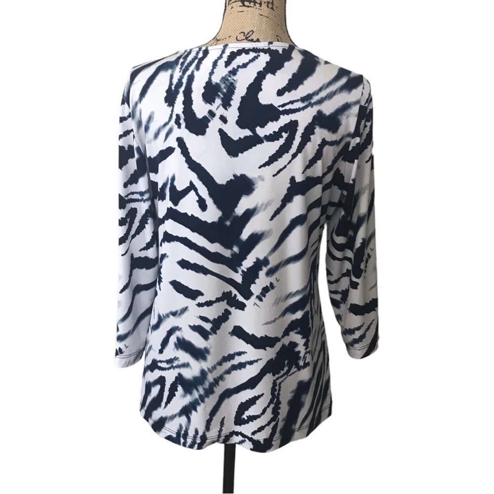 Easywear By Chico's Blue White Tie Dye 2 Large 3/4 Sleeves Pullover Top - Picture 4 of 6
